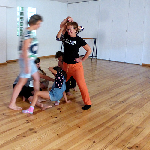 Dessine-moi une danse
Ateliers artistiques parent-enfants