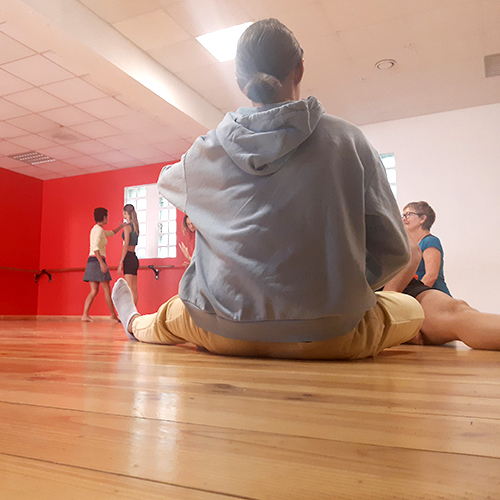 Dessine-moi une danse
Ateliers artistiques parent-enfants